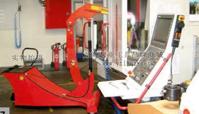 德國(guó)HydroBull液壓小吊車(chē)使用案例